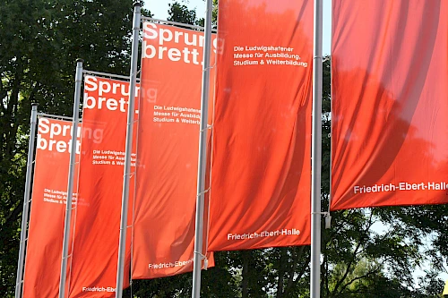 Logo Sprungbrett Ludwigshafen – Die Messe für Ausbildung, Studium & Weiterbildung